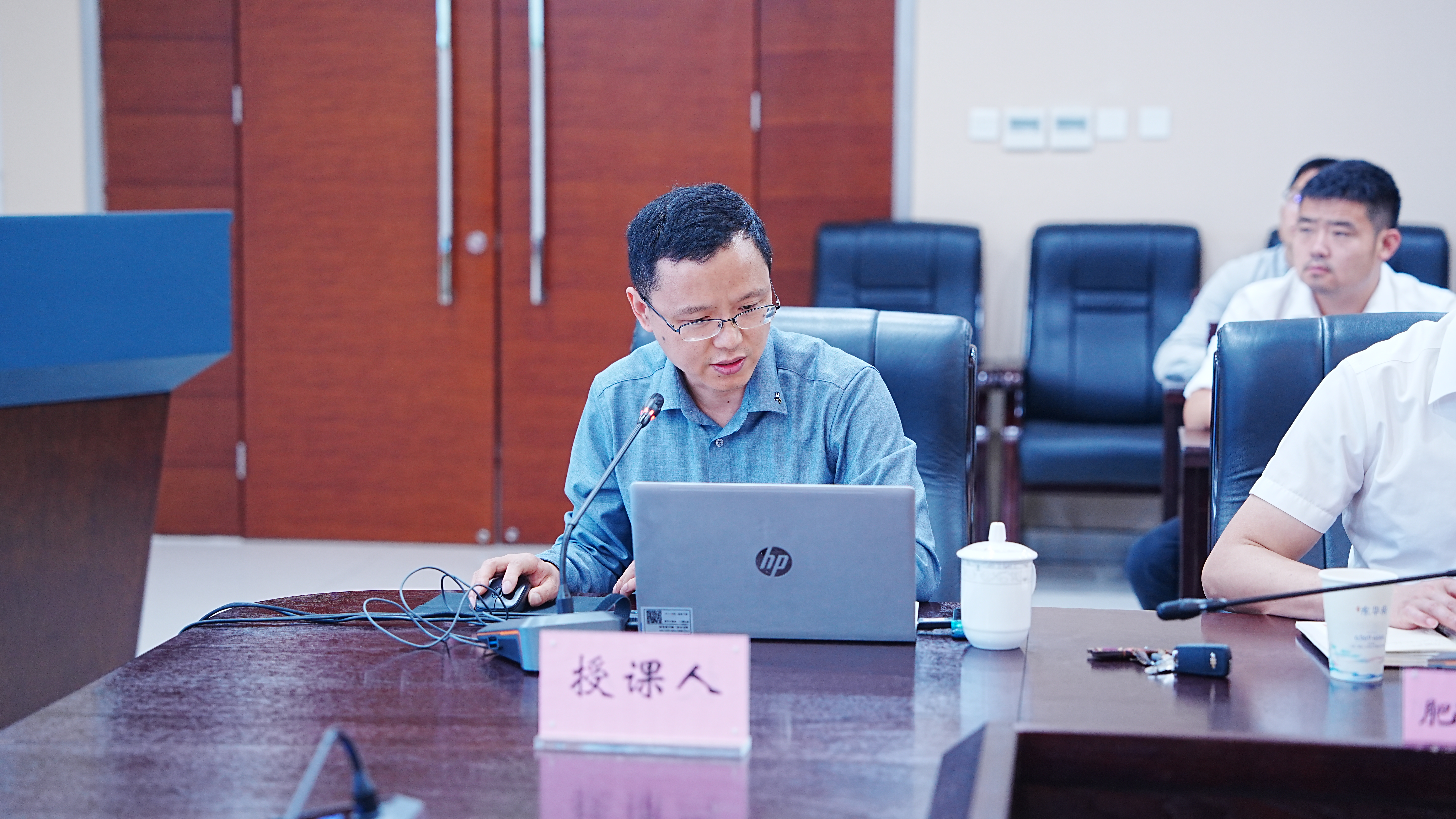 图片2 图片2